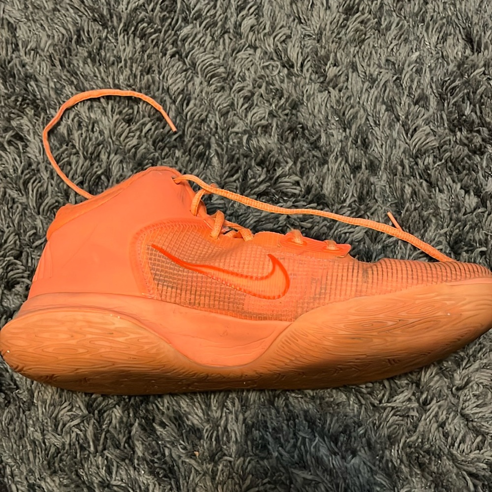 Pink Kyrie flytrap 4 shoes crimson pulse